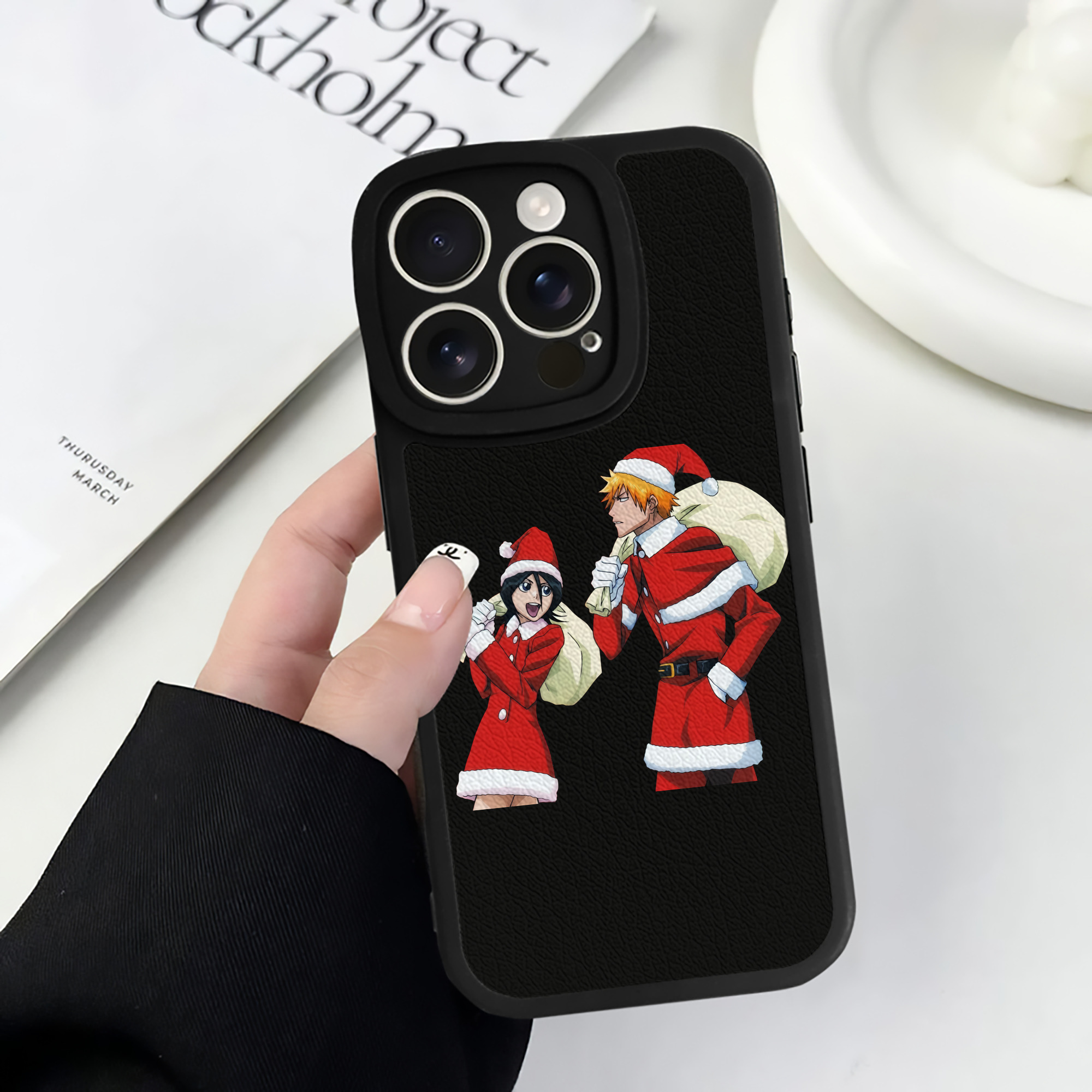 （画像用） ブリーチ 朽木ルキア BLEACH Kuchiki Rukia 【iPhone 16シリーズ対応】シリコンスマホケース（レザー調） 材質：シリコン